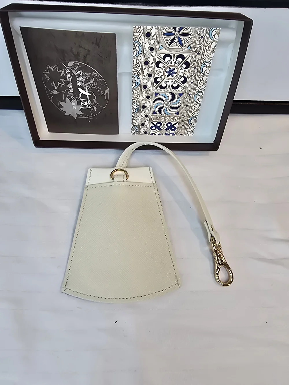 Bunkoya Oozeki Embroidered Crane Key Bell